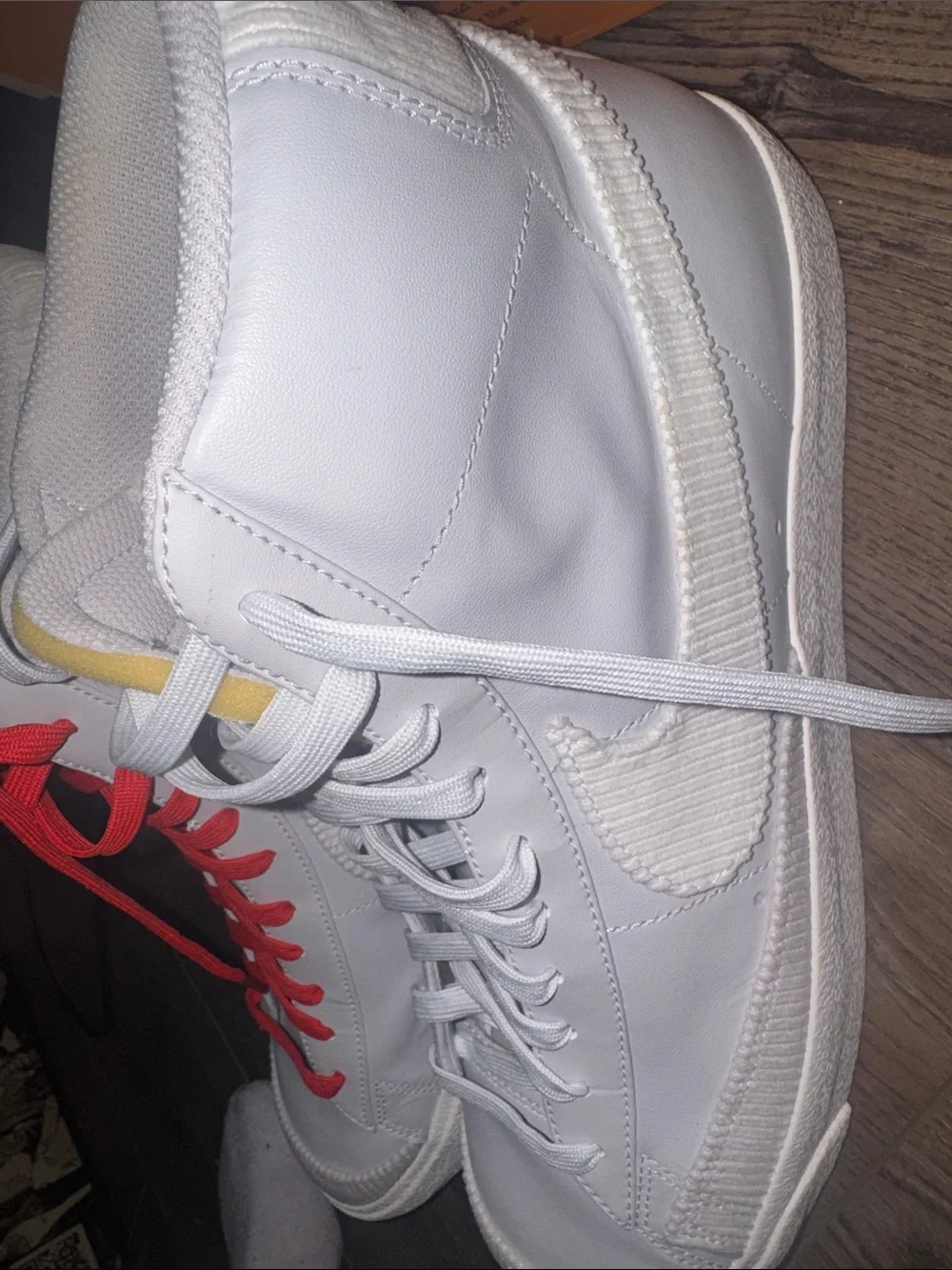Nike Blazer Mid ‘77 EMB